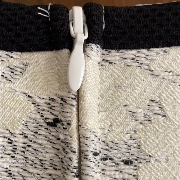 H&M dress - Picture 6 of 7